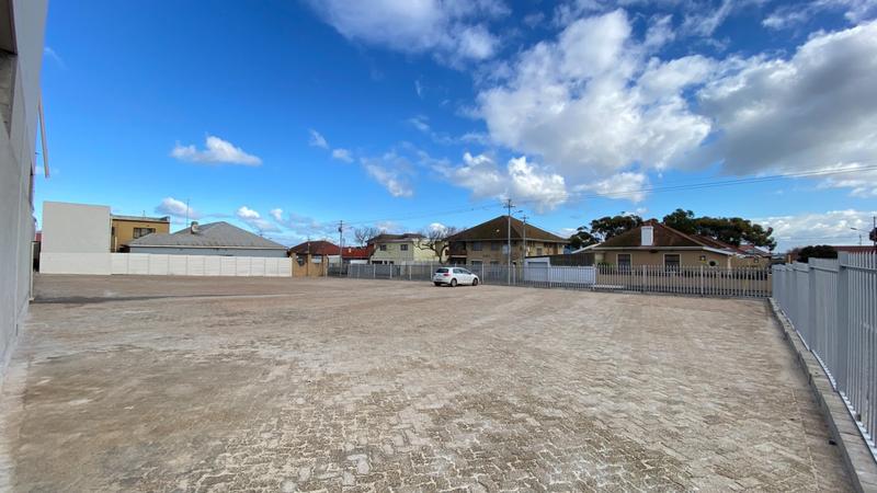 To Let commercial Property for Rent in Maitland Western Cape